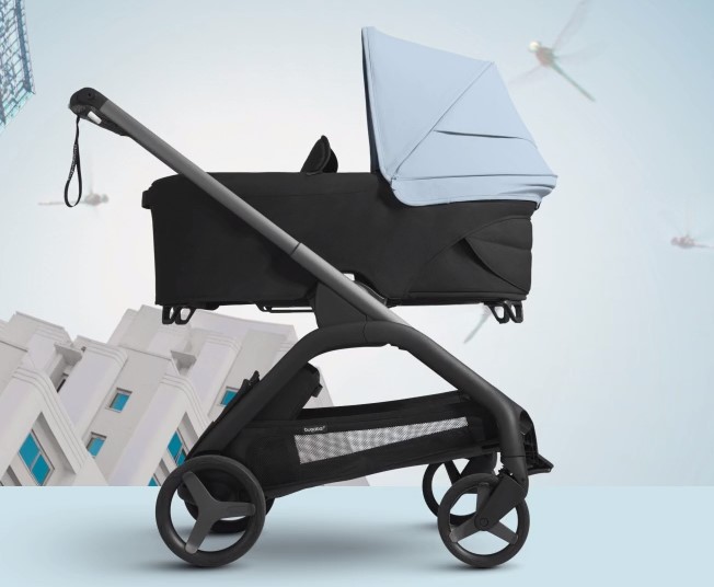 imagen del Bugaboo Dragonfly en uso por ciudad